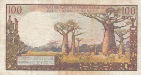 Madagascar 100 Francs - Tissage, arbres - Série F.13 - 1966